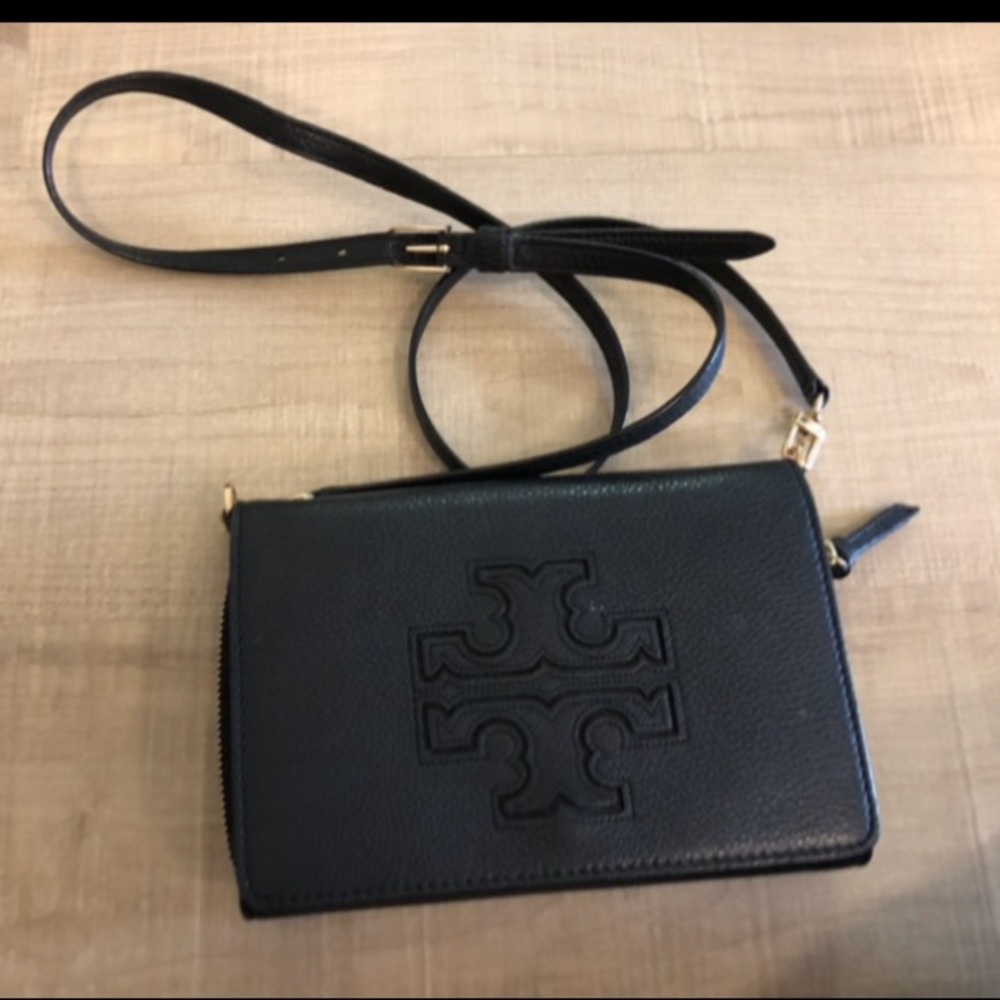 Tory Burch Harper Flat Wallet Logo Crossbody
